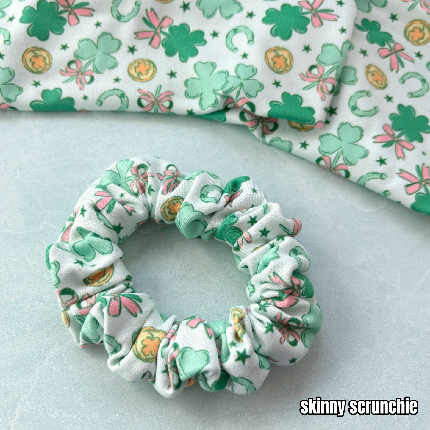 Bow Shamrocks Scrunchie (Skinny)